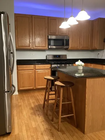 $405,000 | 709 Winterberry Drive, Joliet, IL 60431