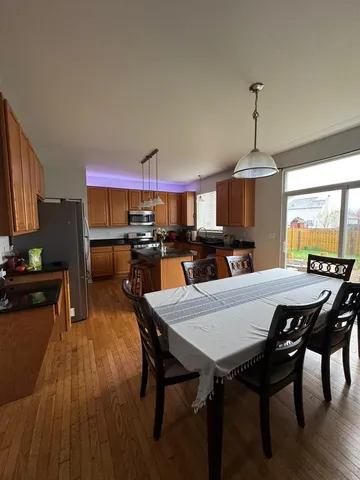 $405,000 | 709 Winterberry Drive, Joliet, IL 60431