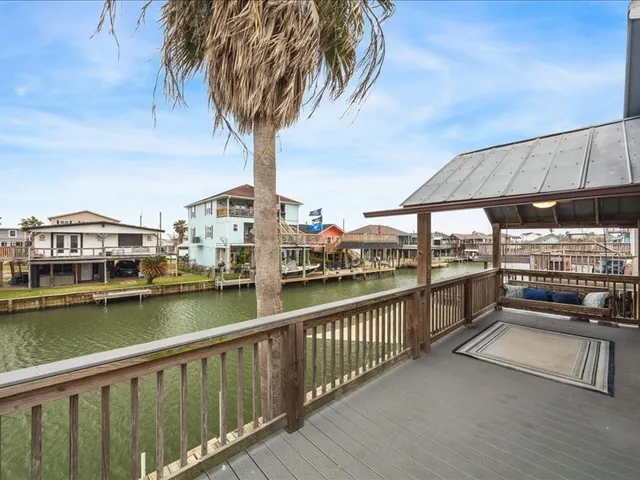 a view of backyard of house