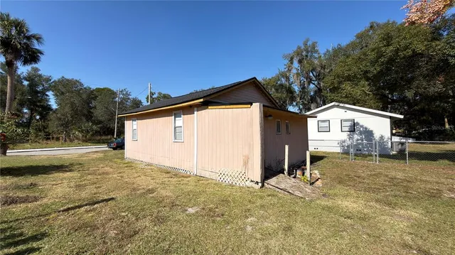 $1,200 | 1121 South Adelle Avenue, DeLand, FL 32720