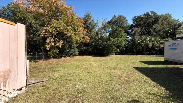 $1,200 | 1121 South Adelle Avenue, DeLand, FL 32720