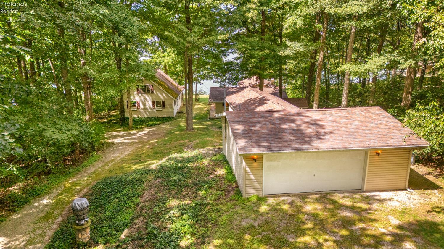1839 Put-In-Bay Road Put In Bay, OH 43456 - Photo 17 of 27 Gallery Image 17