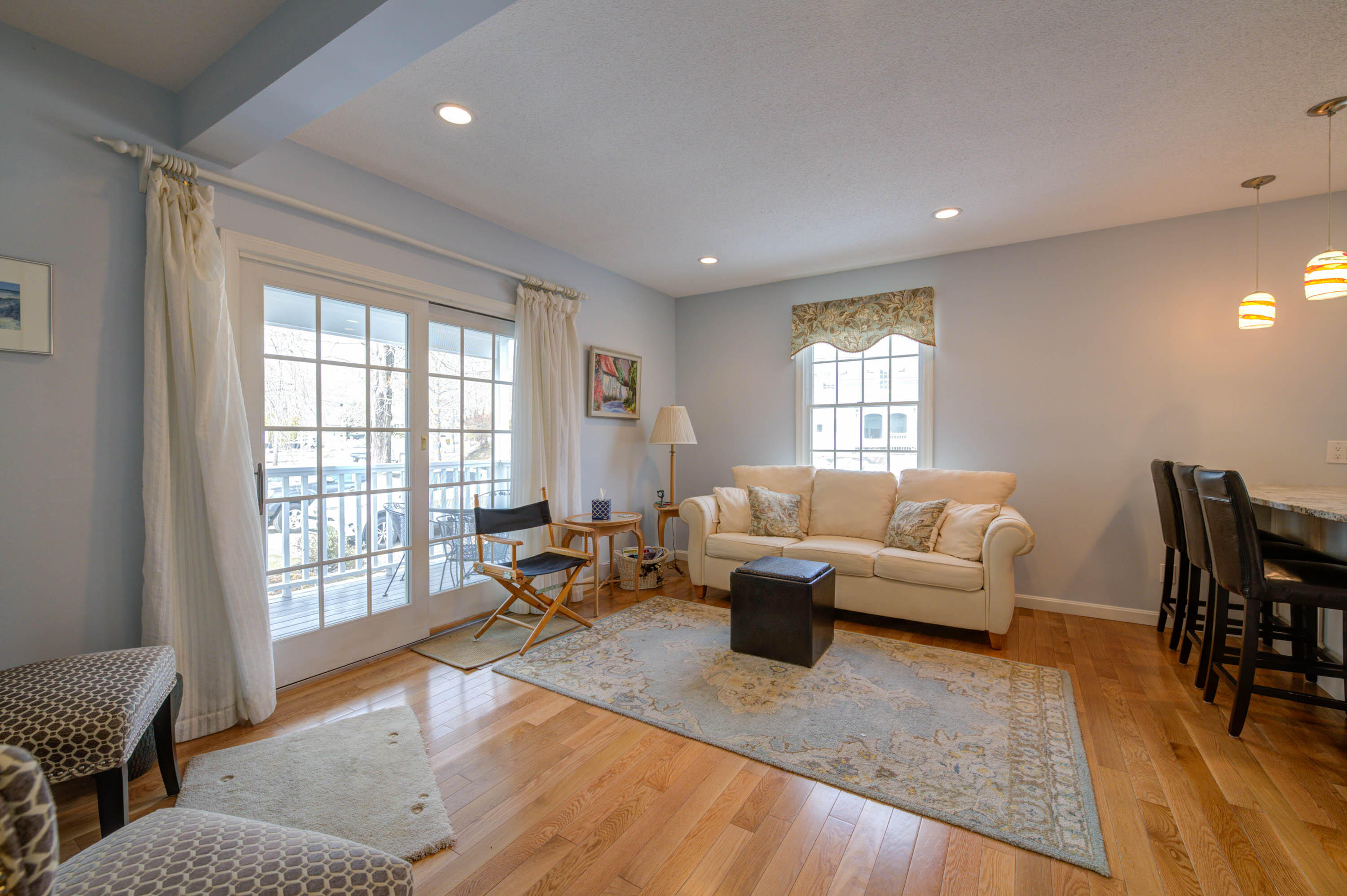 327 Shore Road, Unit 2 Ogunquit, ME 03907 - Photo 3 of 18 pic-6