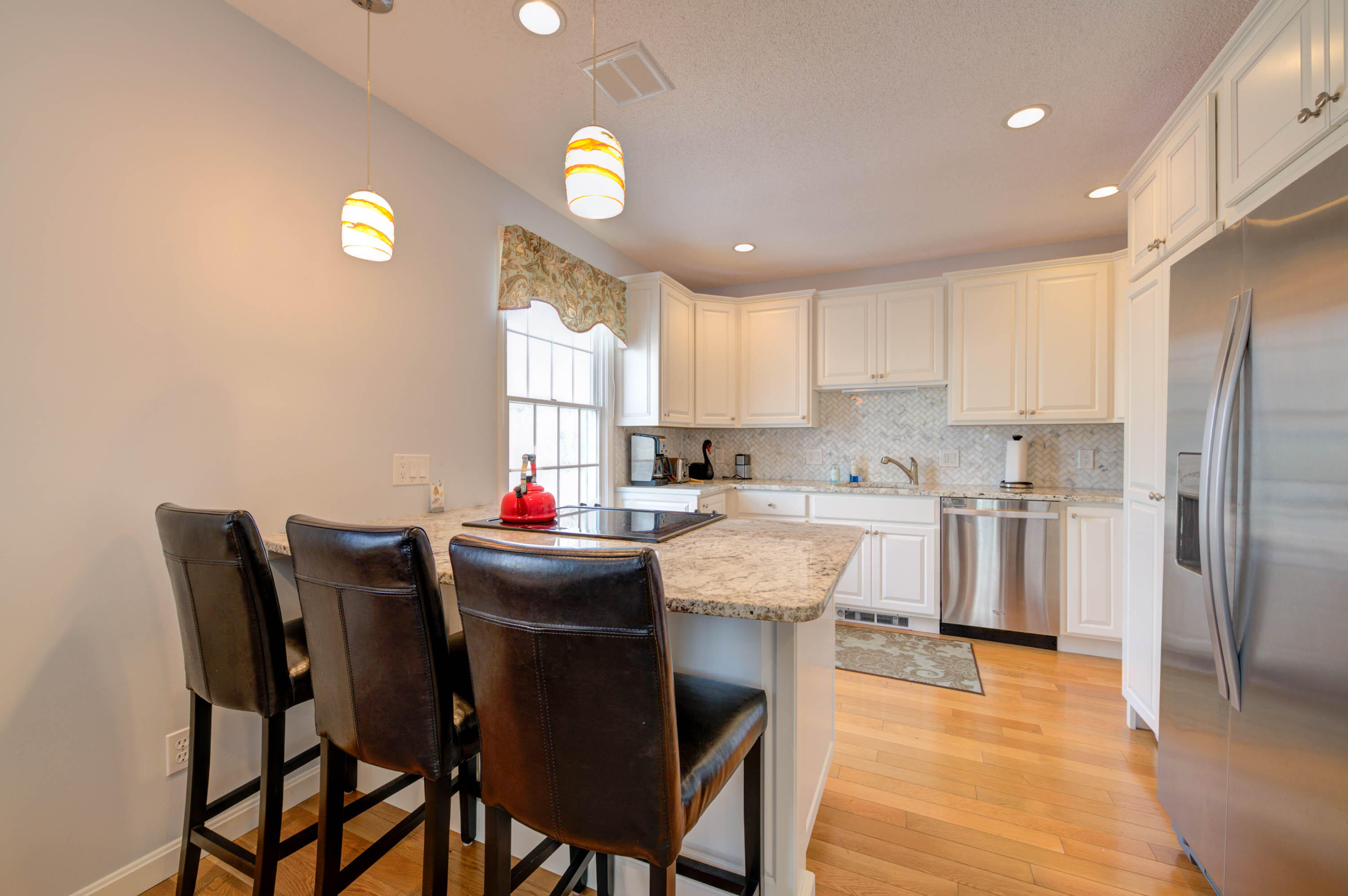 327 Shore Road, Unit 2 Ogunquit, ME 03907 - Photo 6 of 18 pic-9