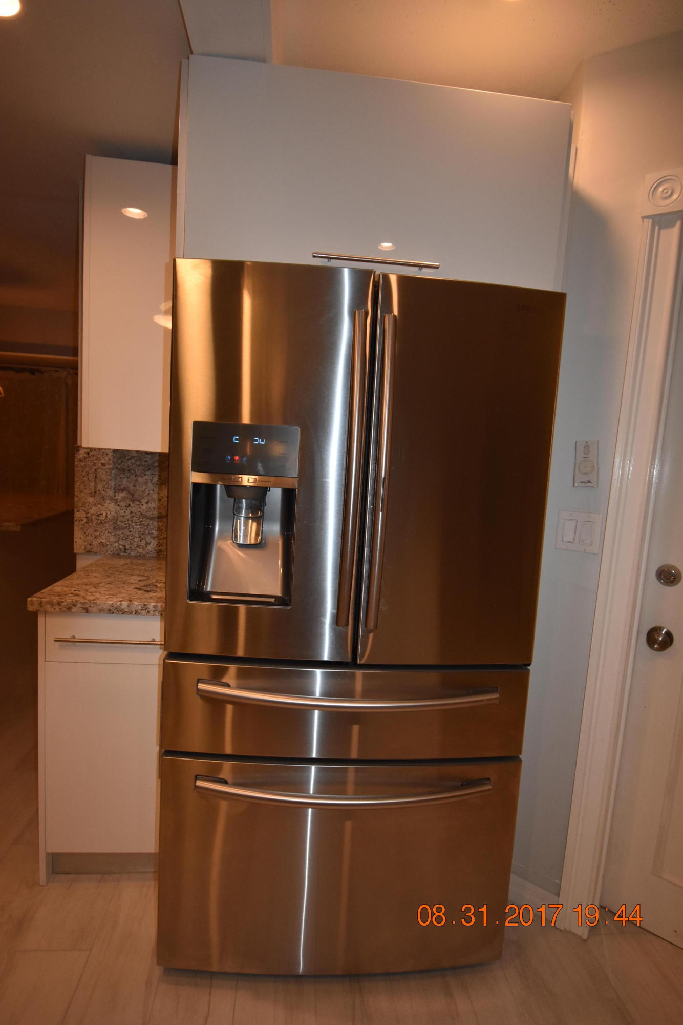 1103 Southwest 12th Terrace Boca Raton, FL 33486 - Photo 17 of 25 SAMSUNG SS