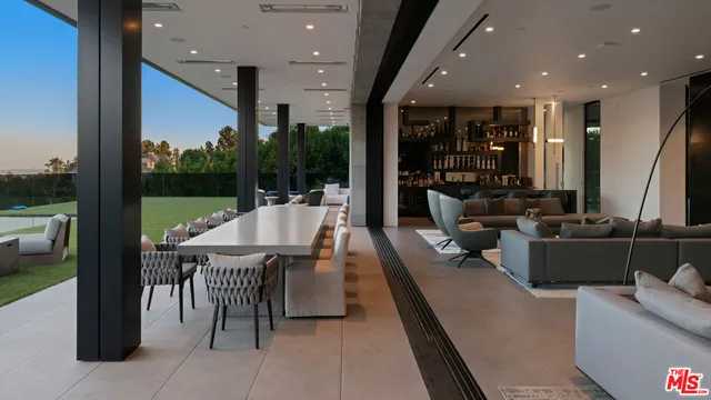 $36,888,888 | 1140 Summit Drive, Beverly Hills, CA 90210