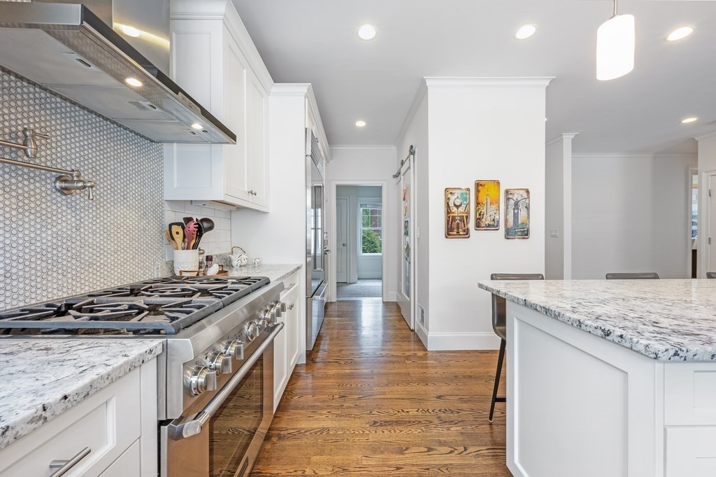 1 Hickory Road Wellesley, MA 02482 - Photo 15 of 30