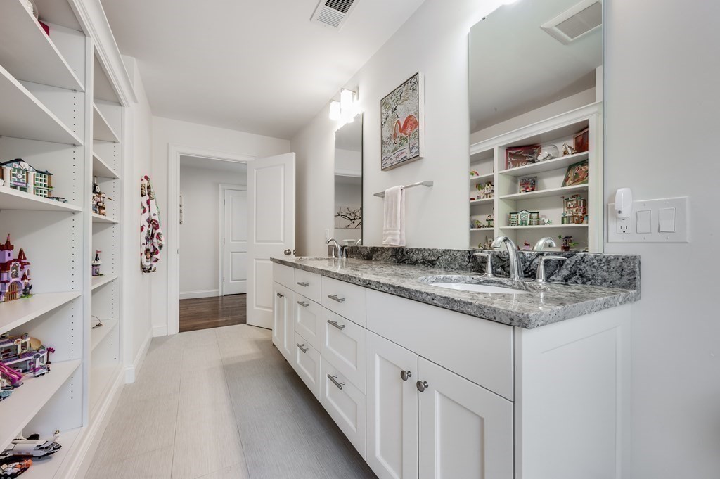 1 Hickory Road Wellesley, MA 02482 - Photo 25 of 30