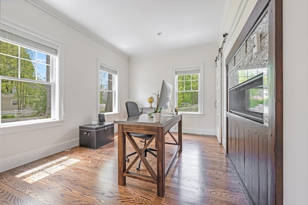 1 Hickory Road Wellesley, MA 02482 - Photo 5 of 30