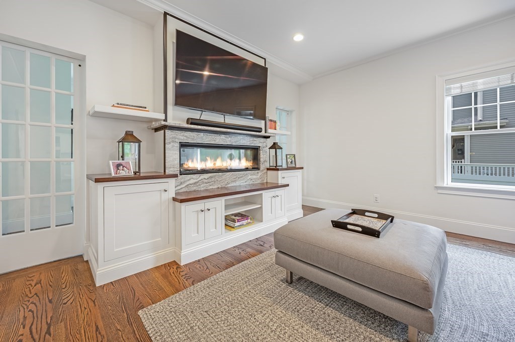 1 Hickory Road Wellesley, MA 02482 - Photo 10 of 30