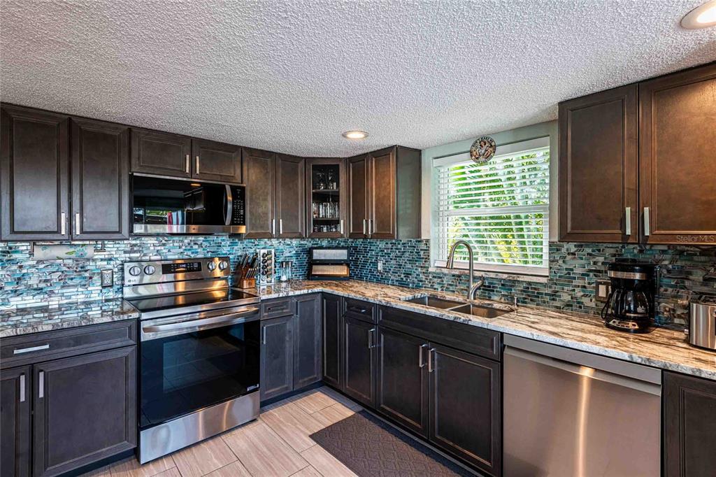 4925 Bonito Drive New Port Richey, FL 34652 - Photo 24 of 49