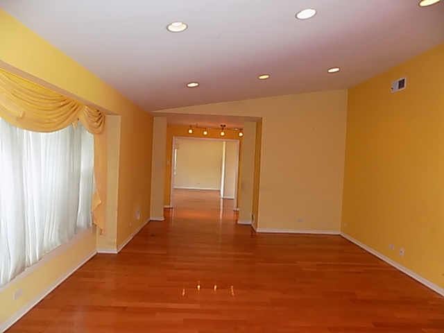 2835 Highland Road Northbrook, IL 60062 - Photo 7 of 26