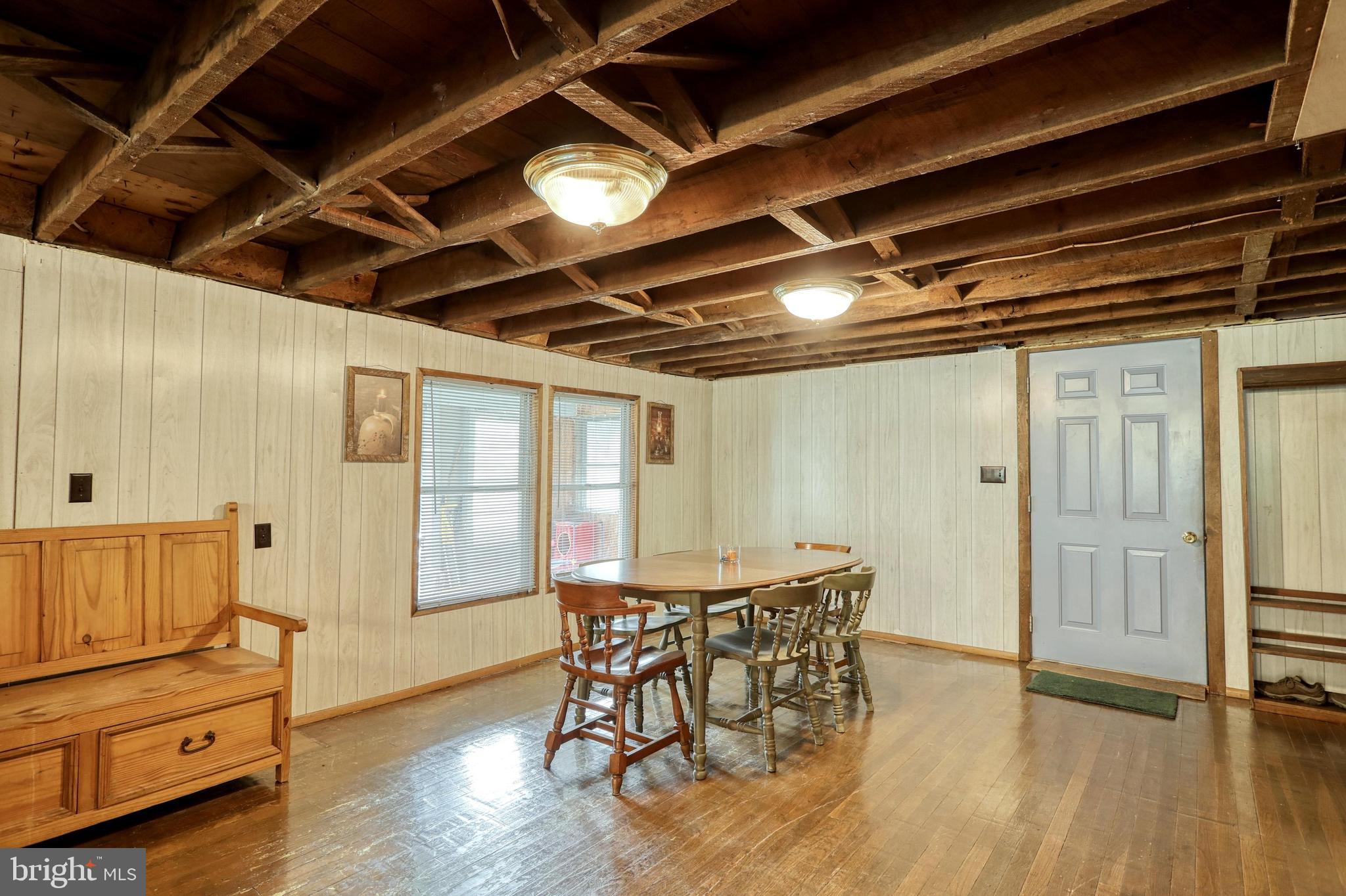287 Watters Road New Park, PA 17352 - Photo 4 of 63 Gallery Image 4