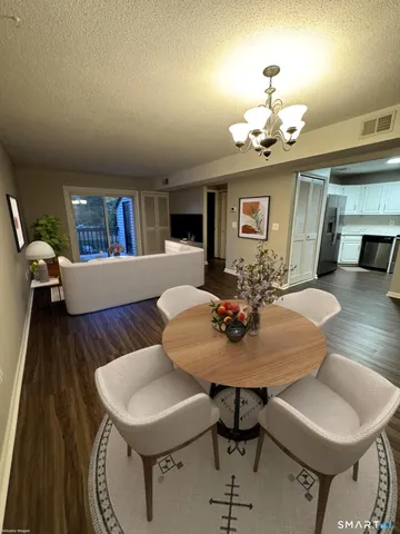 $205,000 | 512 Twin Circle Drive, Unit 512, South Windsor, CT 06074