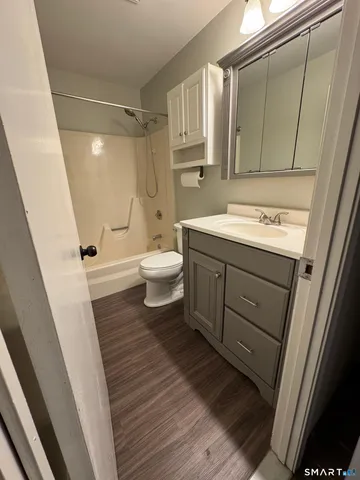 $205,000 | 512 Twin Circle Drive, Unit 512, South Windsor, CT 06074