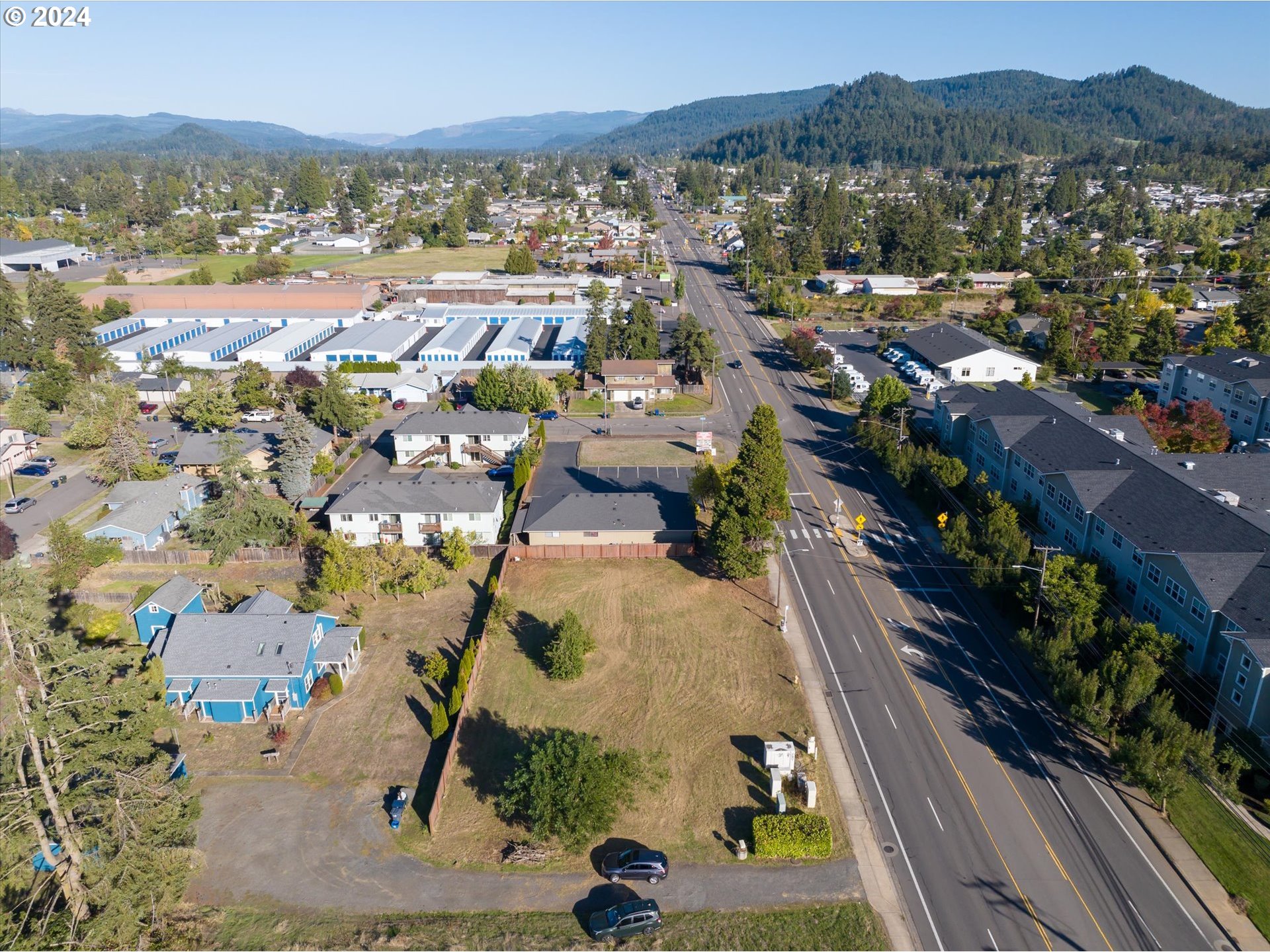 North Main Between 48-49th Street Springfield, OR 97478 - Photo 8 of 10 a view of a city