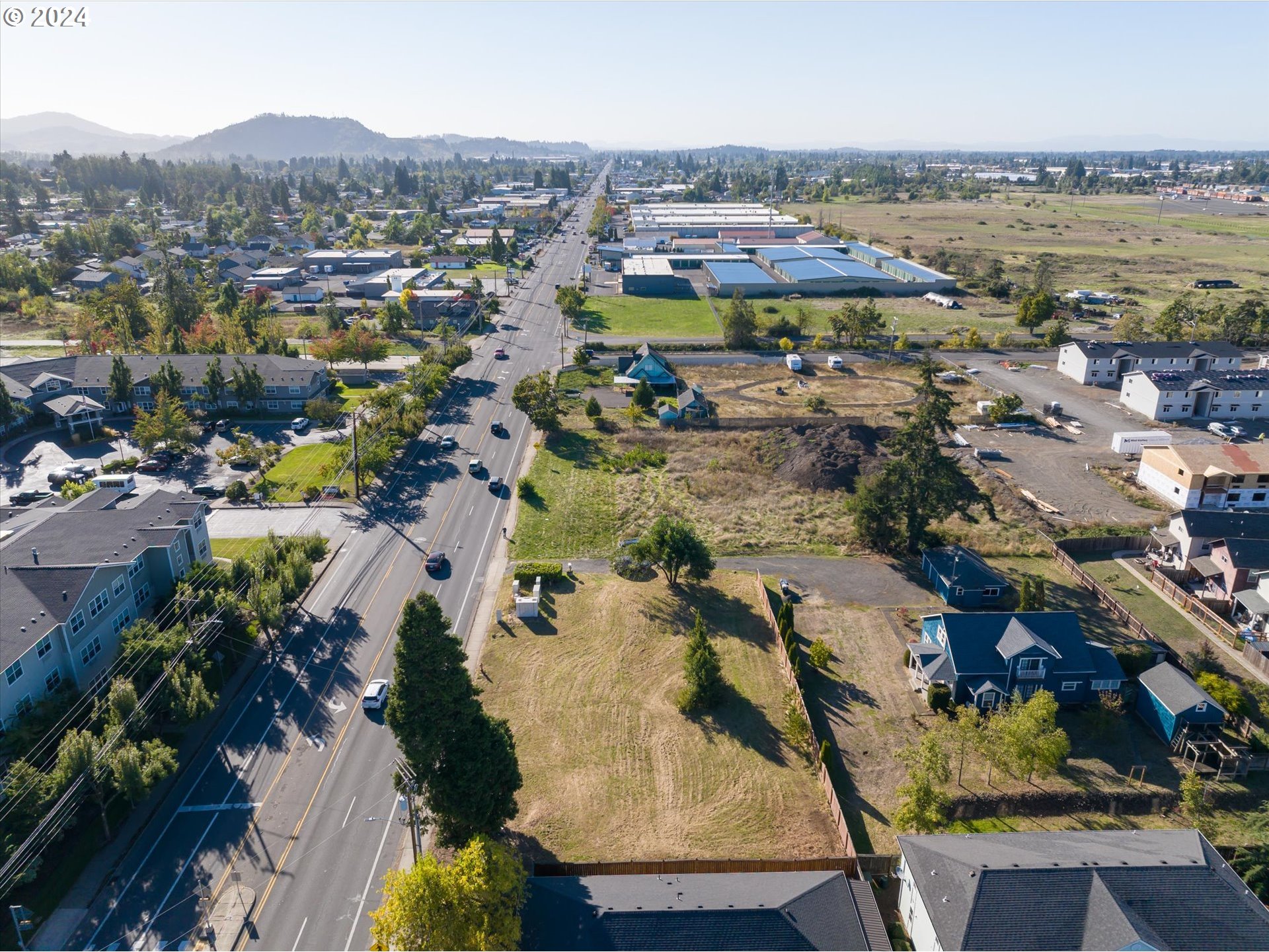 North Main Between 48-49th Street Springfield, OR 97478 - Photo 10 of 10 an aerial view of residential building and lake