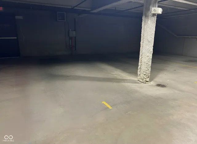 $237,900 | 802 North Meridian Street, Unit 207, Indianapolis, IN 46204