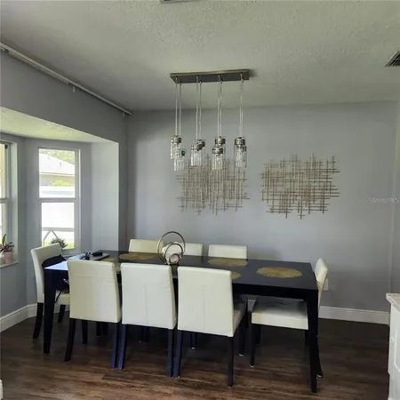 $2,500 | 5705 Tanagergrove Way, Lithia, FL 33547