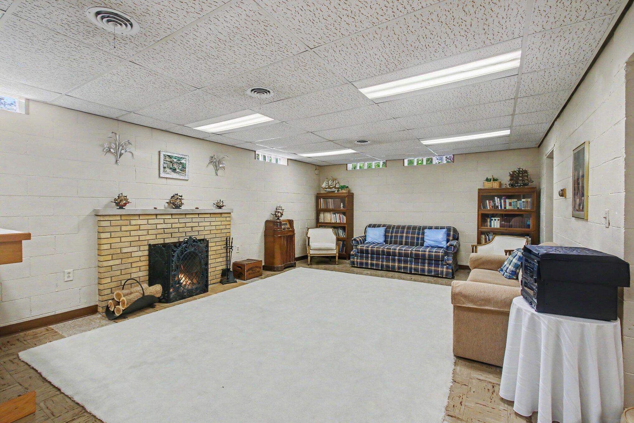 3844 Highgate Road Muskegon, MI 49441 - Photo 32 of 56 028_file_5397