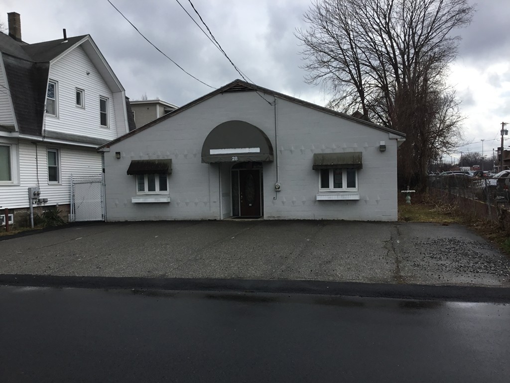 22-28 Bosworth Street West Springfield, MA 01089 - Photo 2 of 5 Gallery Image 2