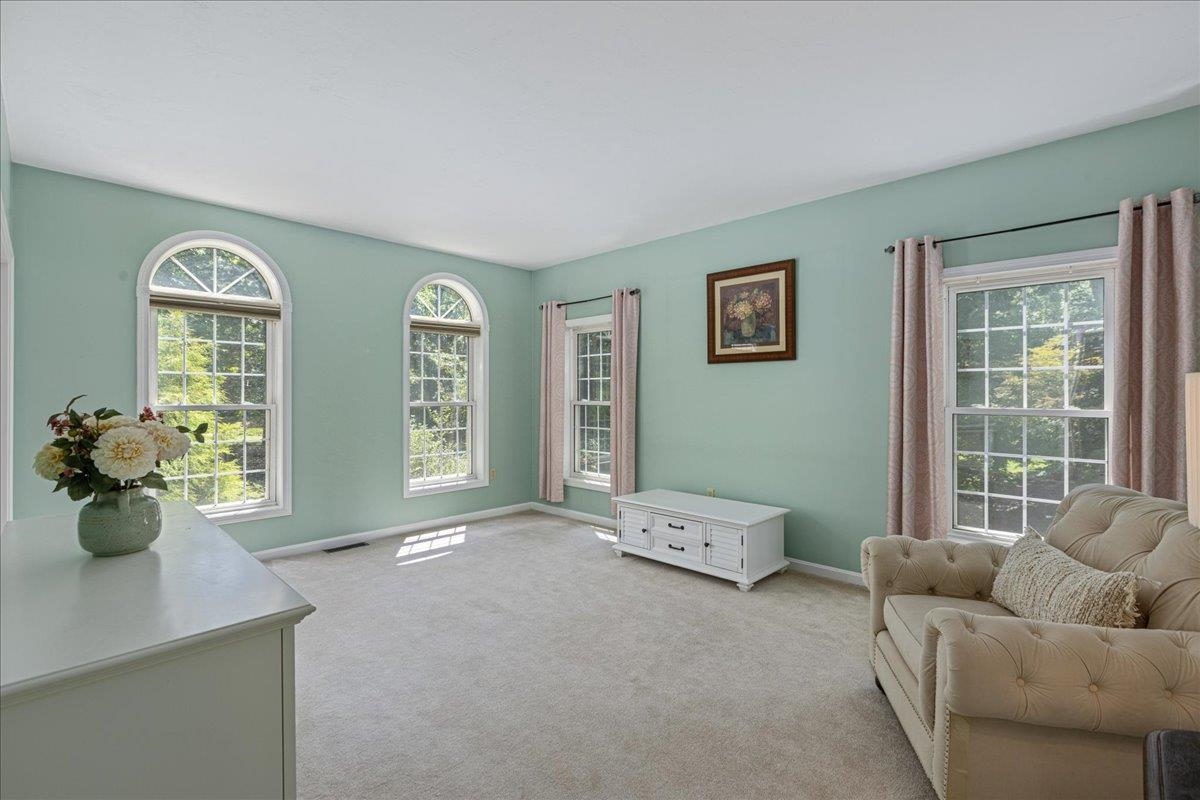 12 Glenwood Road Windham, NH 03087 - Photo 19 of 41 Gallery Image 19
