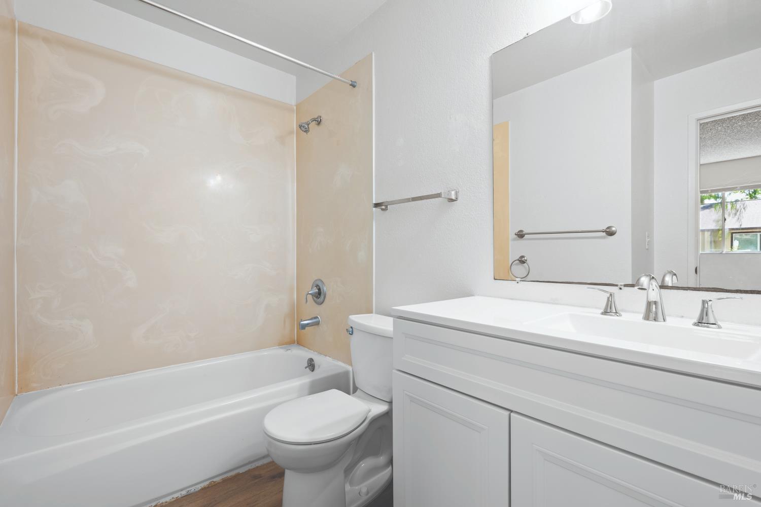 754 Agnew Place Santa Rosa, CA 95401 - Photo 7 of 10