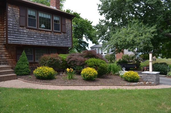 12 Liberty Road Marshfield, MA 02050 - Photo 2 of 20 Gallery Image 2