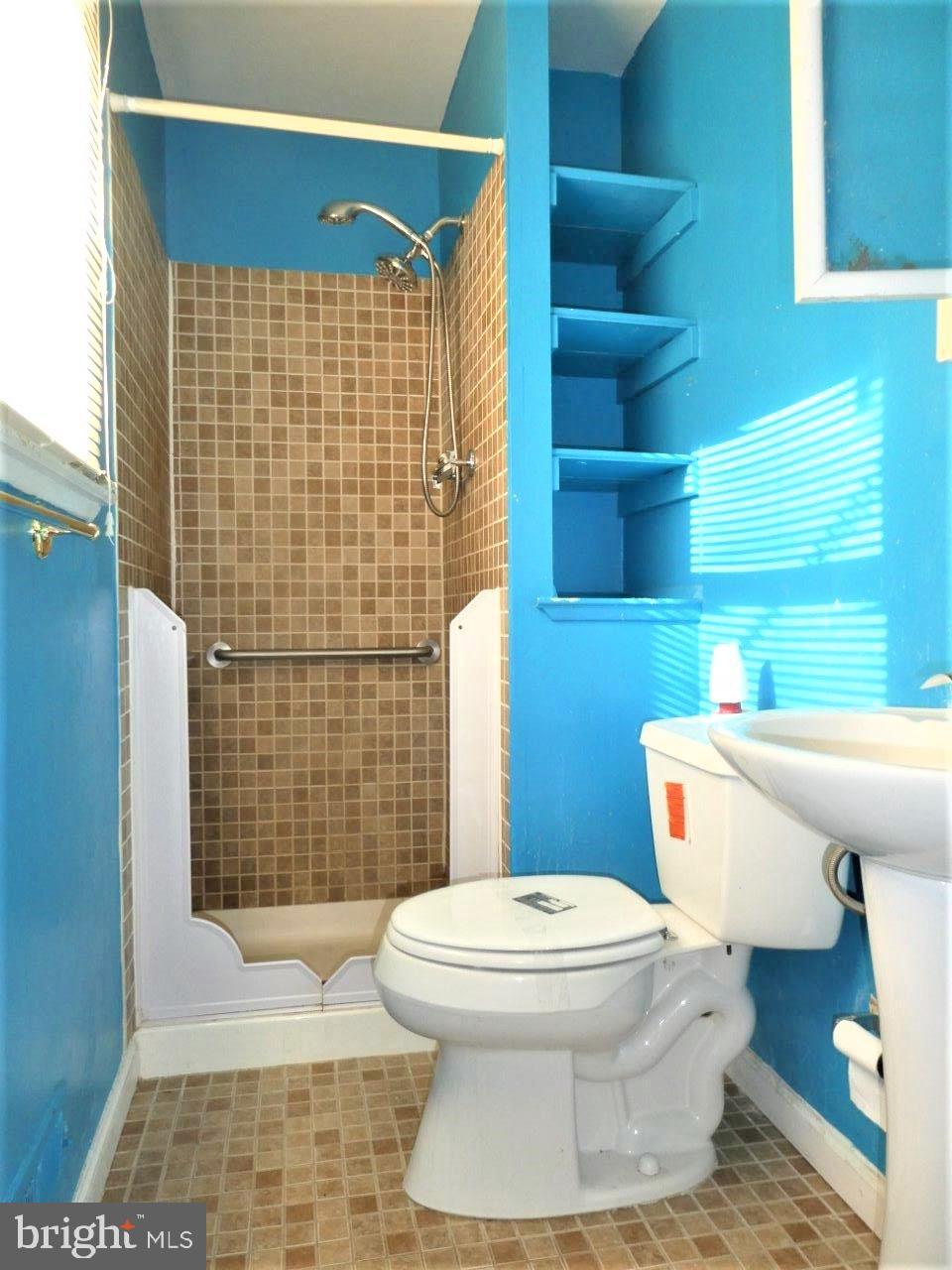 6707 Longhill Road Baltimore, MD 21207 - Photo 12 of 24 Gallery Image 12