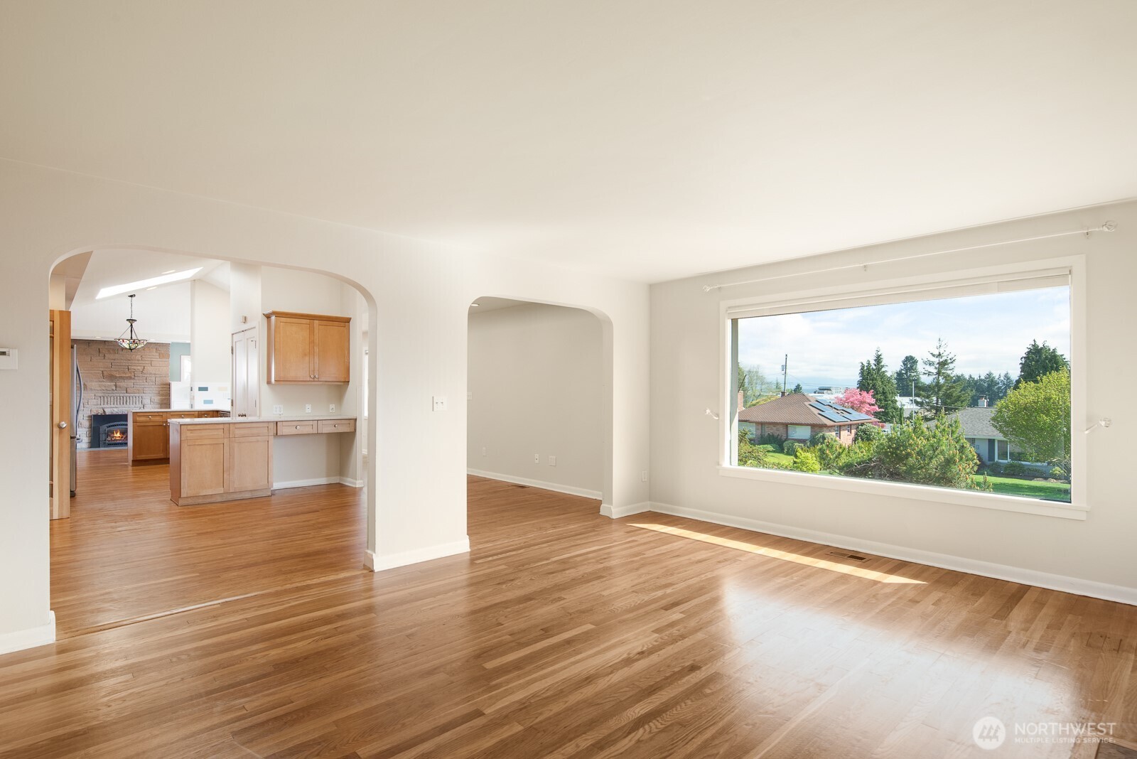 4832 Delaware Avenue Everett, WA 98203 - Photo 11 of 38