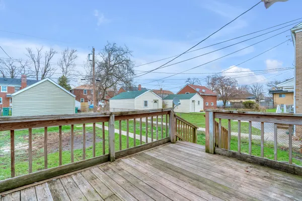 $189,000 | 309 Belden Place, Munster, IN 46321