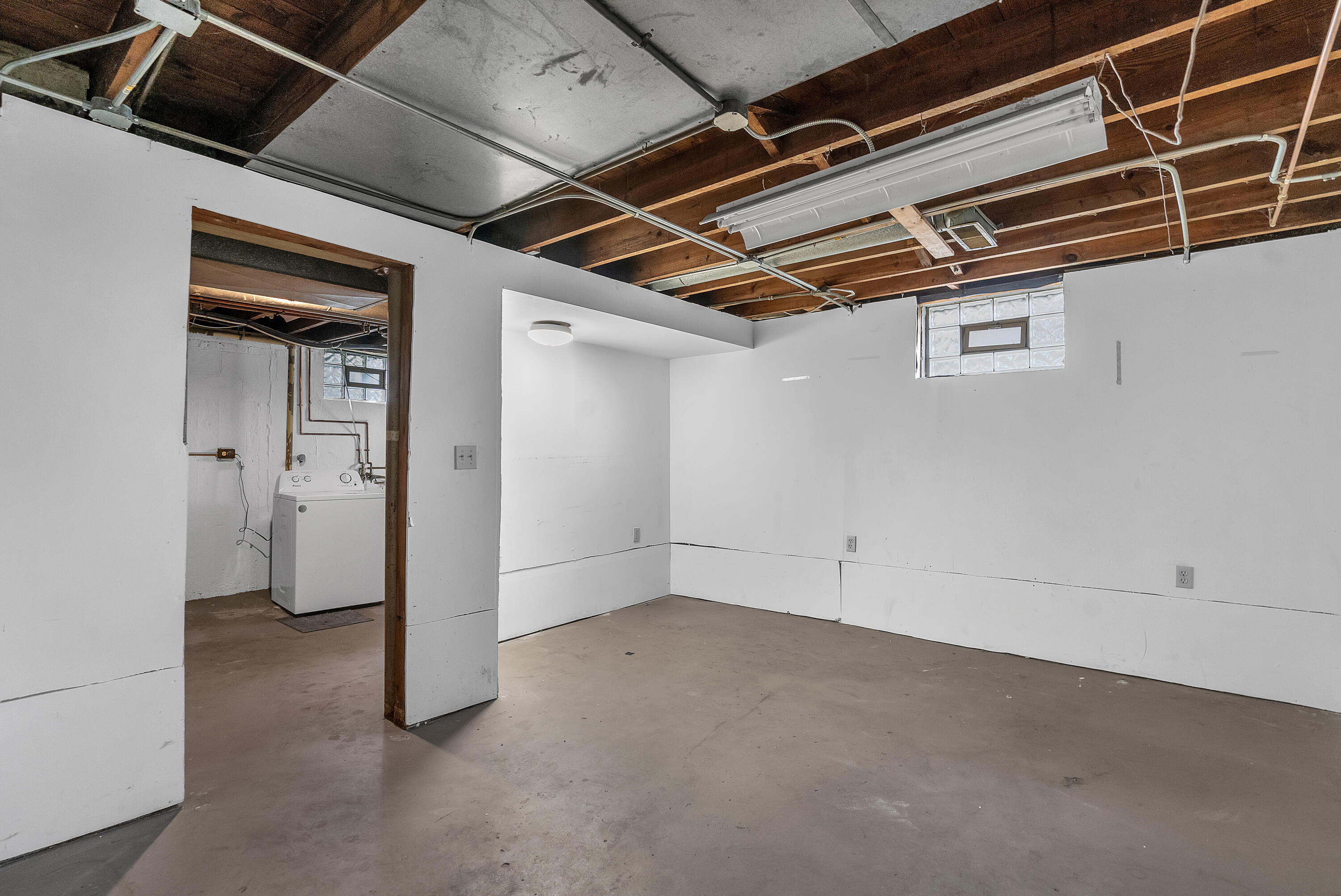 309 Belden Place Munster, IN 46321 - Photo 10 of 17 3000x2006