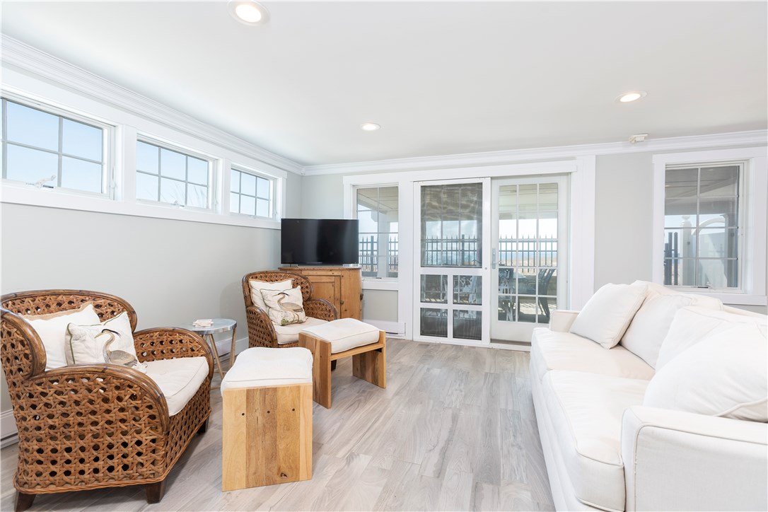 18 Fort Road Westerly, RI 02891 - Photo 11 of 31 Gallery Image 11