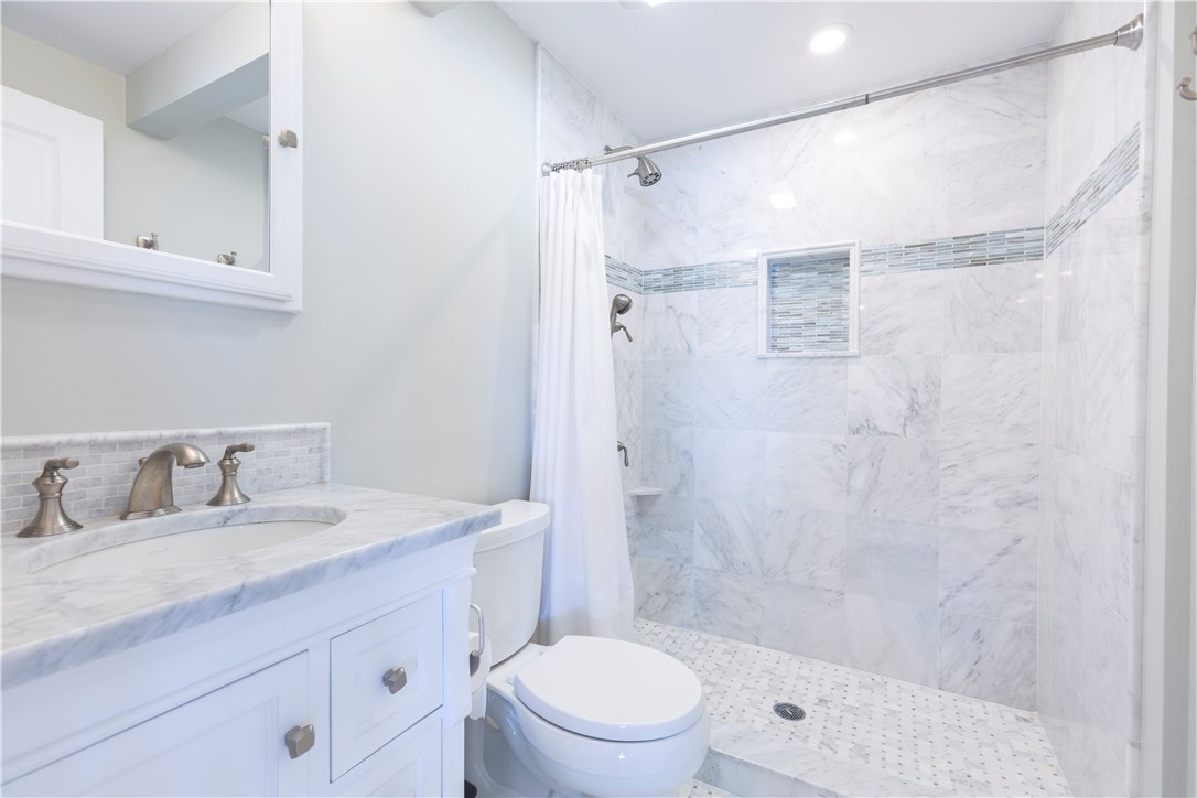 18 Fort Road Westerly, RI 02891 - Photo 12 of 31 Gallery Image 12