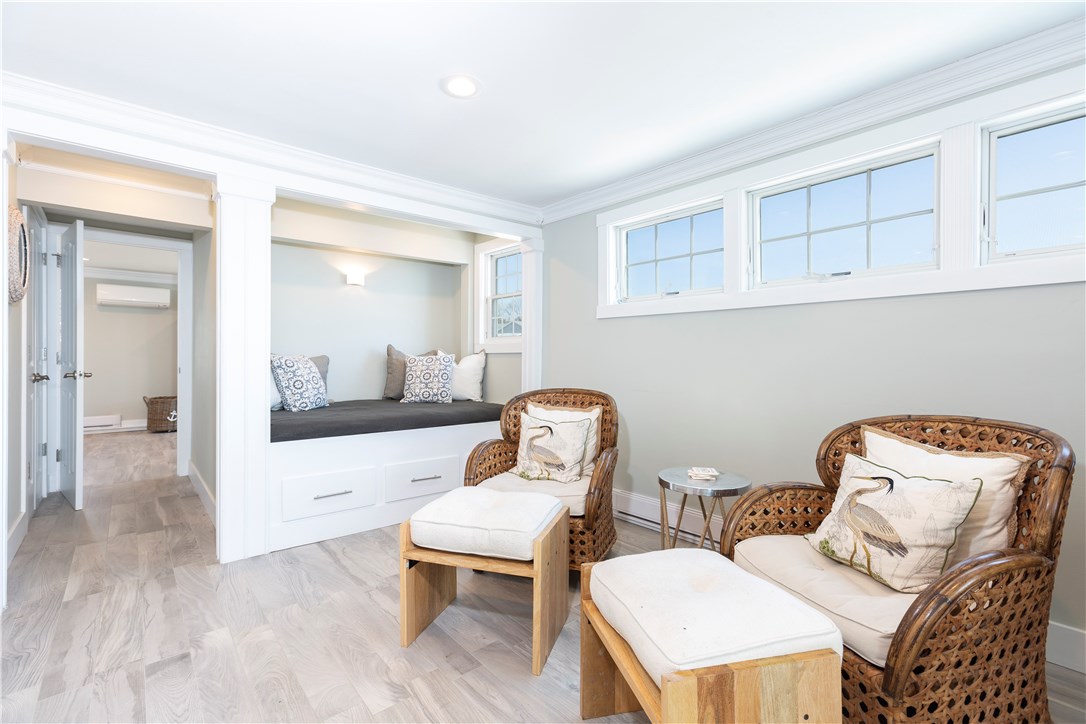 18 Fort Road Westerly, RI 02891 - Photo 10 of 31 Gallery Image 10