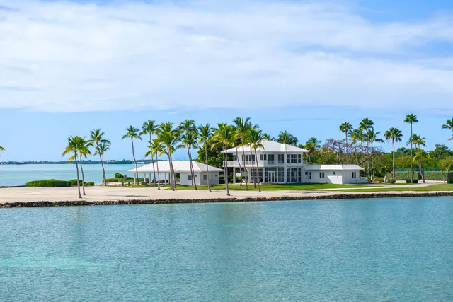 $29,500,000 | 79775 Overseas Highway, Islamorada, FL 33036
