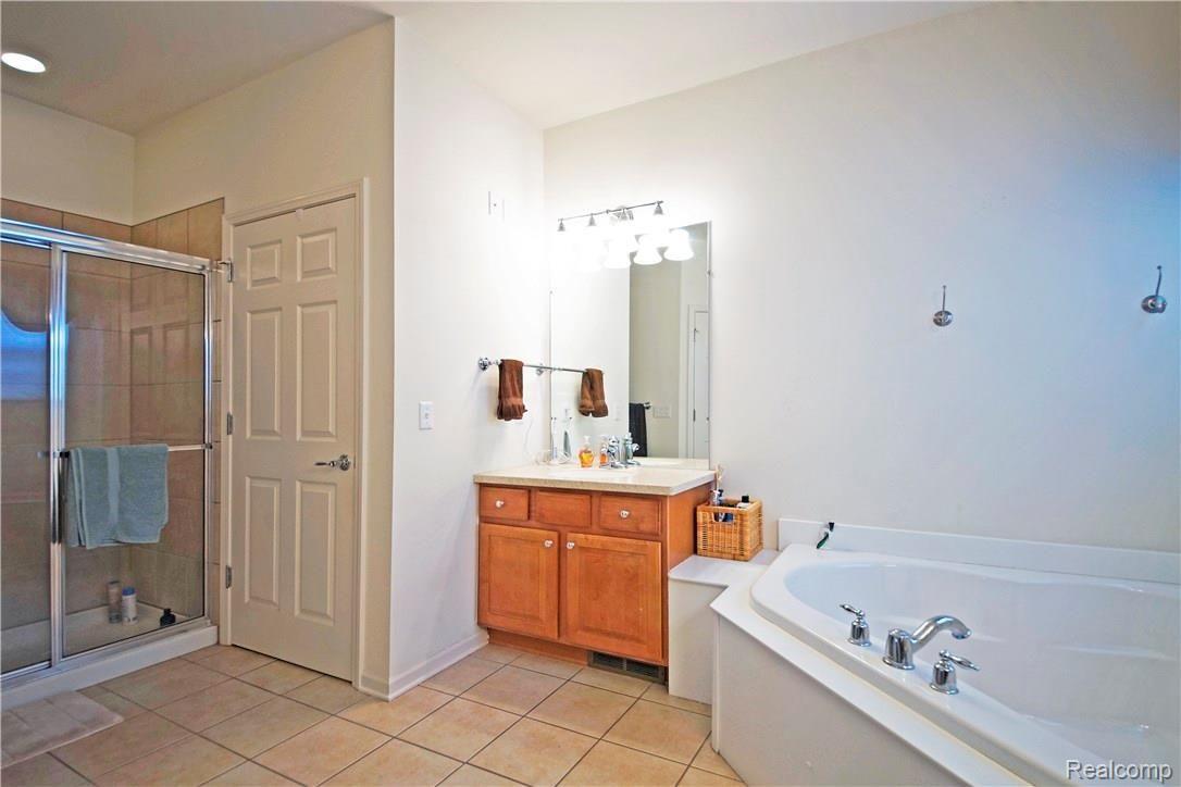 4141 Merriman Loop Howell, MI 48843 - Photo 13 of 24 13.jpg