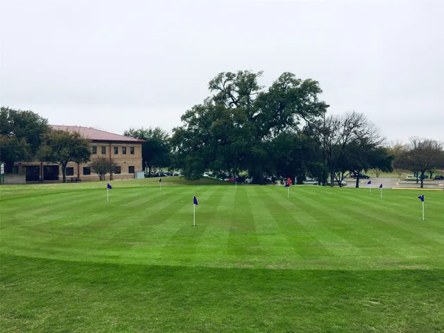 $2,450 | 1101 Grove Boulevard, Unit 304, Austin, TX 78741