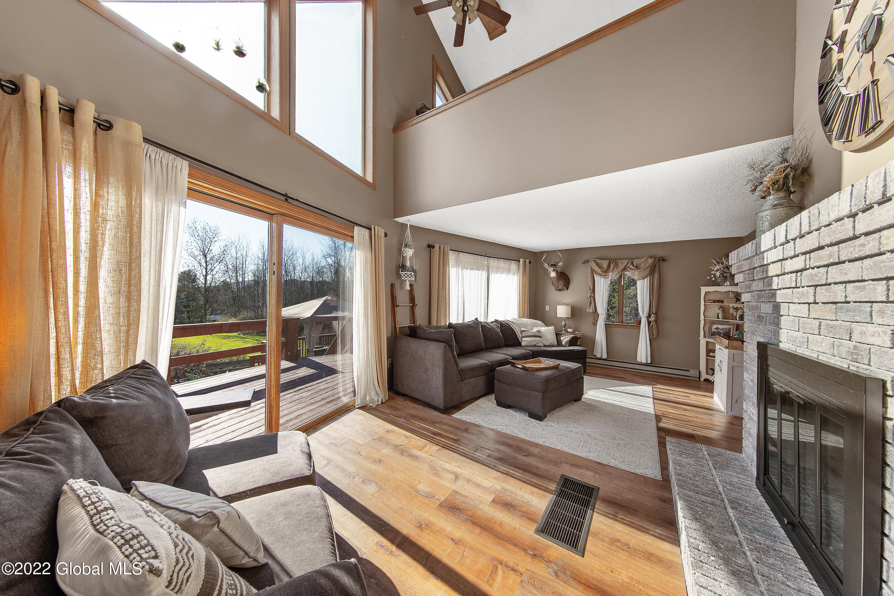 83 Stoddard Road Hampton, NY 12837 - Photo 17 of 64 1 (16)