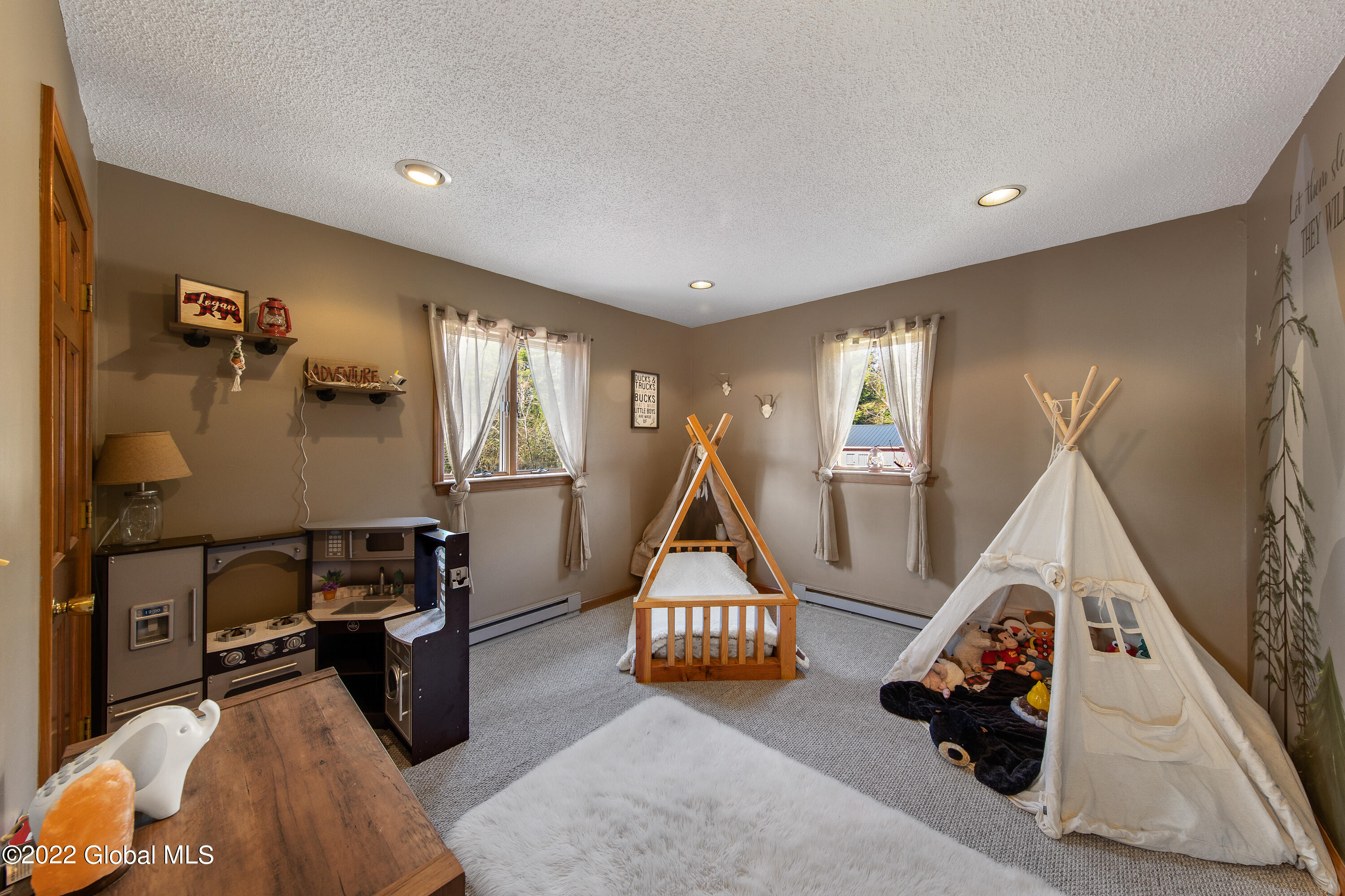 83 Stoddard Road Hampton, NY 12837 - Photo 9 of 64 1 (8)