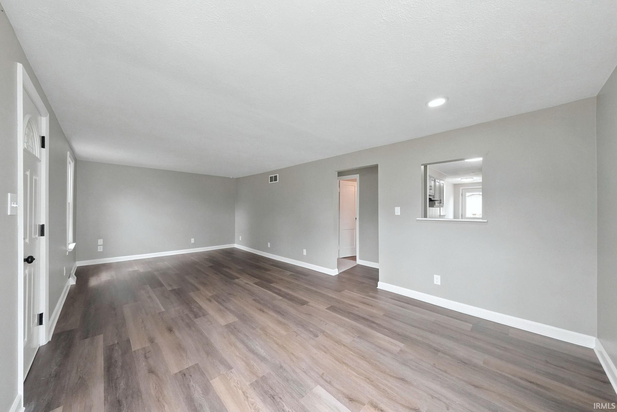 206 West Prairie Street Leesburg, IN 46538 - Photo 10 of 34