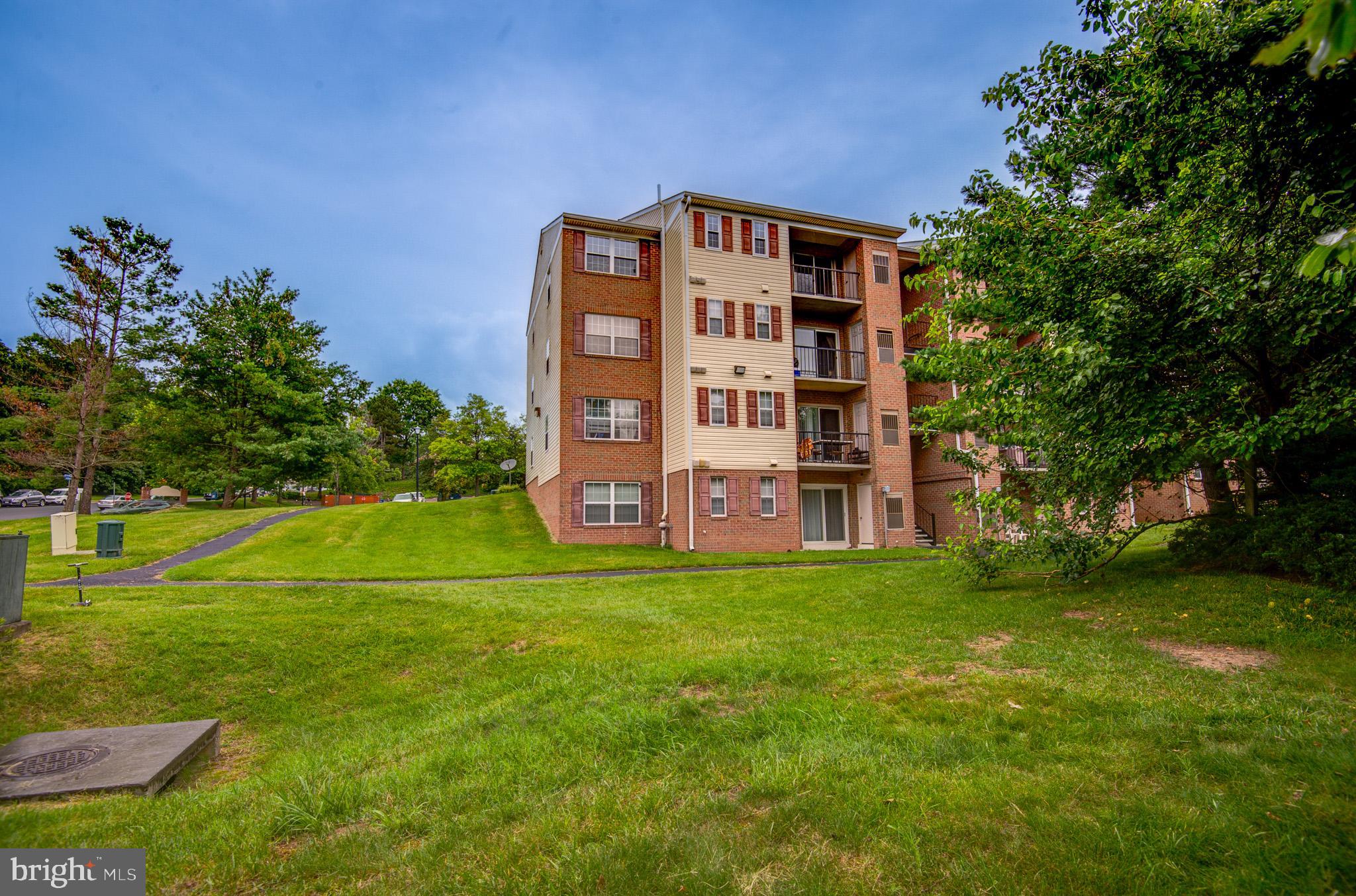 14807 Rydell Road, Unit 303 Centreville, VA 20121 - Photo 32 of 35 Gallery Image 32