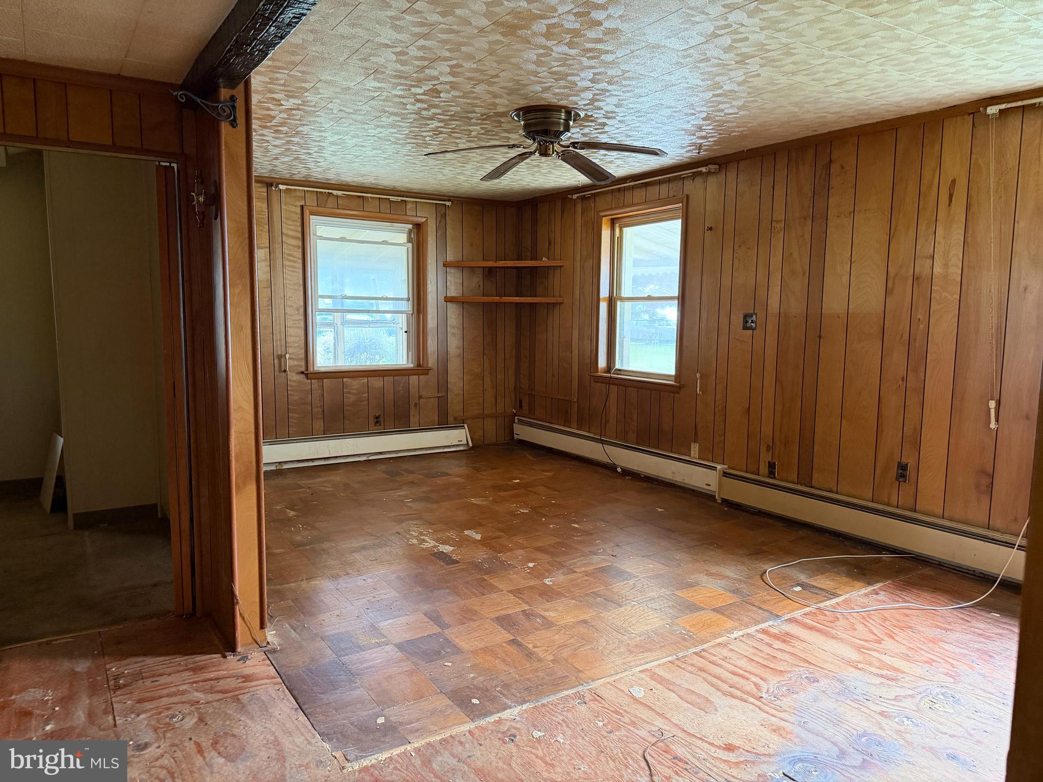 2023 Tred Avon Road Baltimore, MD 21221 - Photo 5 of 22
