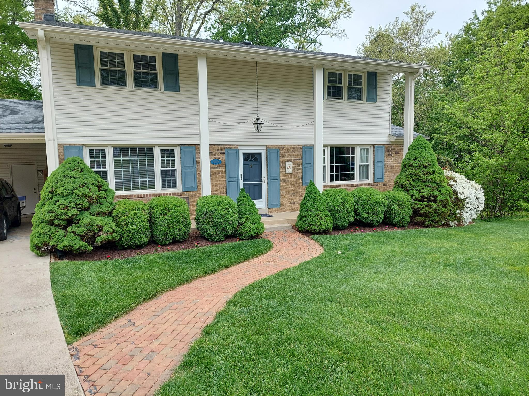 9218 Setter Place Springfield, VA 22153 - Photo 33 of 34 Beautiful Brick Walkway to Main Door