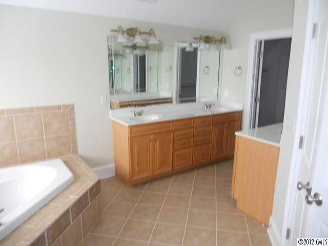 19912 Davidson-Concord Road Davidson, NC 28036 - Photo 14 of 16 Gallery Image 14