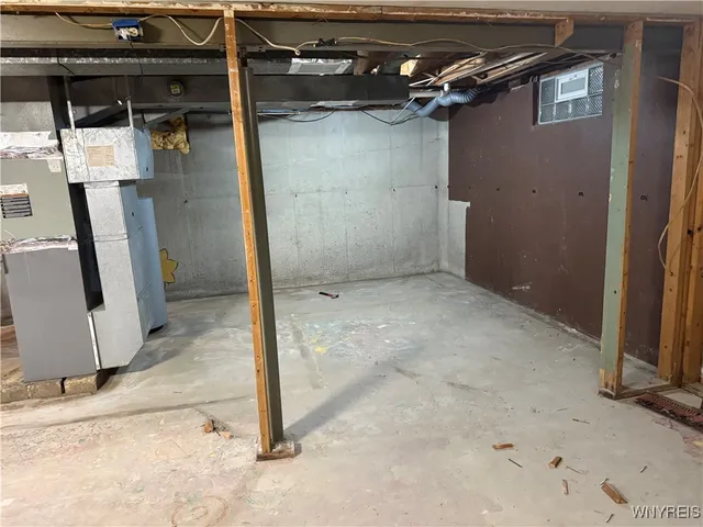 $315,000 | 52 Rachelle Drive, Cheektowaga, NY 14227