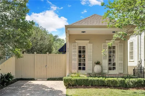 $950,000 | 424 Calhoun Street, New Orleans, LA 70118