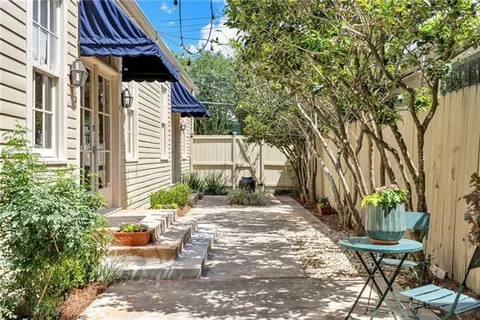 $950,000 | 424 Calhoun Street, New Orleans, LA 70118
