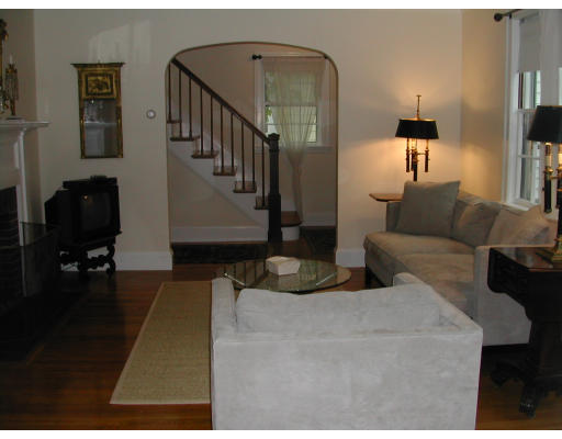 19 Normandy Road Newton, MA 02466 - Photo 8 of 15