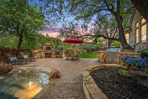 $1,025,000 | 2320 Via Cordova Court, Austin, TX 78732